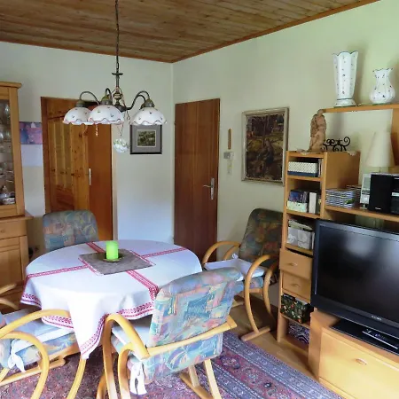 Nyaraló Ferienhaus An Der Muerz *